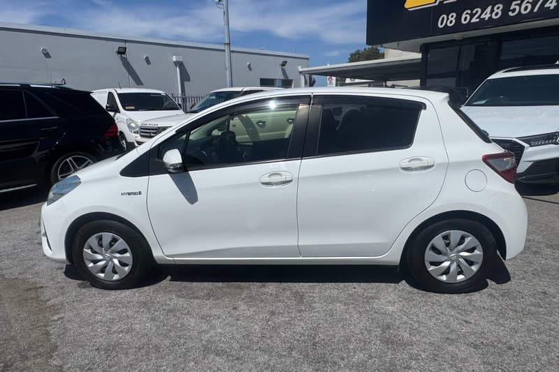 2019 Toyota VITZ OTHER photo 3
