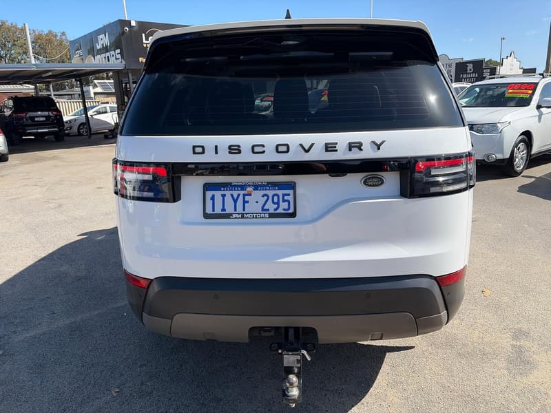2017 Land Rover Discovery TD4 SE Series 5 photo 5