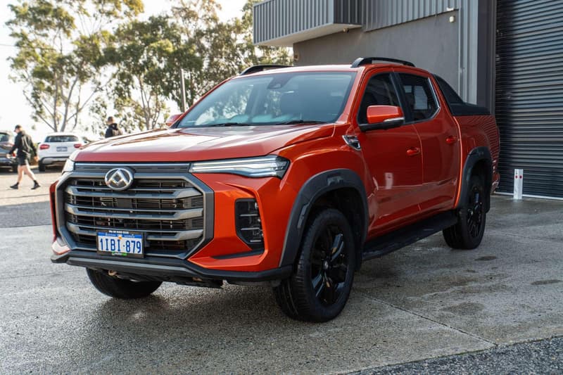 2023 LDV T60 Max LUXE SK8C 4X4 photo 5