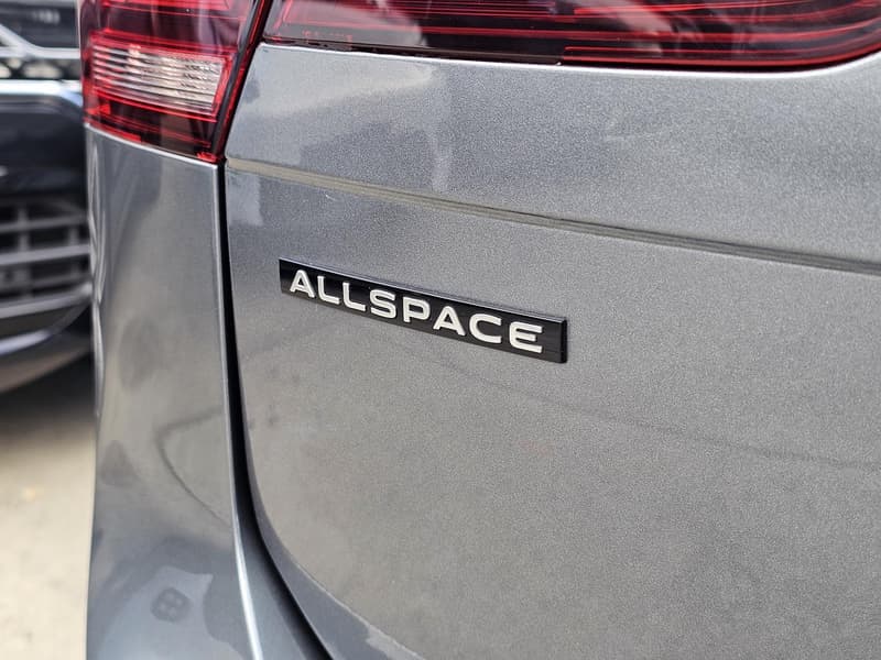 2024 Volkswagen Tiguan Wolfsburg Edition Allspace 5N Auto 4MOTION MY24 photo 4