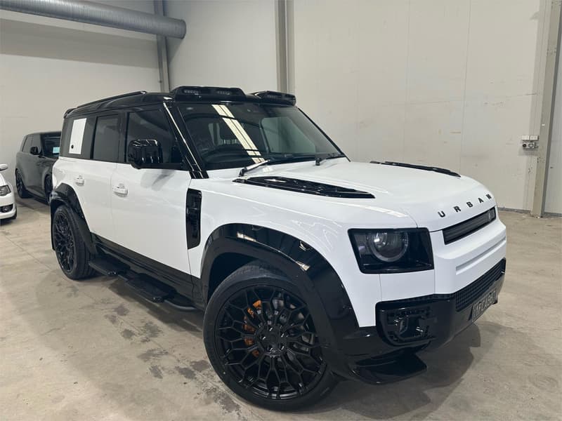 2023 Land Rover Defender 110 D300 SE L663 photo 3