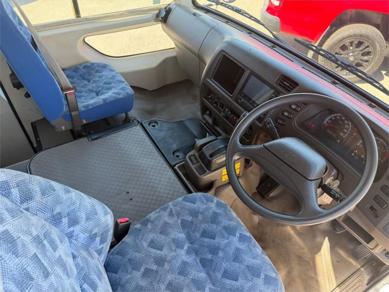 2019 Mitsubishi ROSA BUS BE64 photo 2
