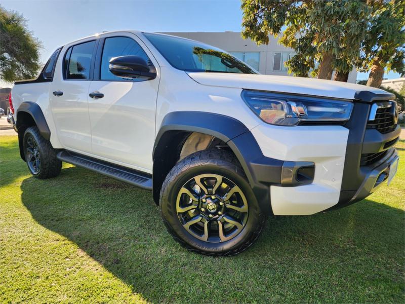 2022 Toyota Hilux ROGUE (4x4) GUN126R 4X4 — primary photo