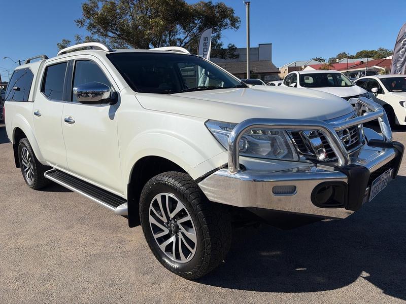 2017 Nissan Navara ST-X D23 Series 2 4X4 photo 2