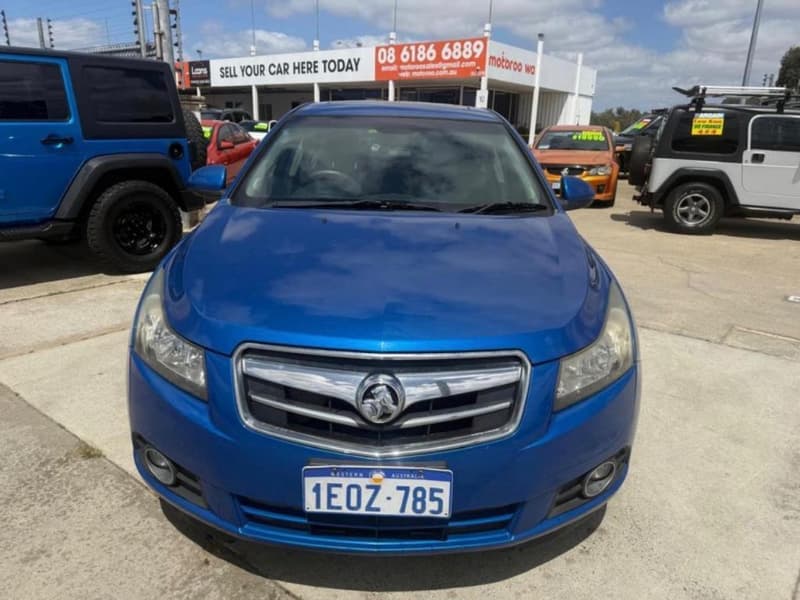 2011 Holden Cruze CDX JH Series II photo 2
