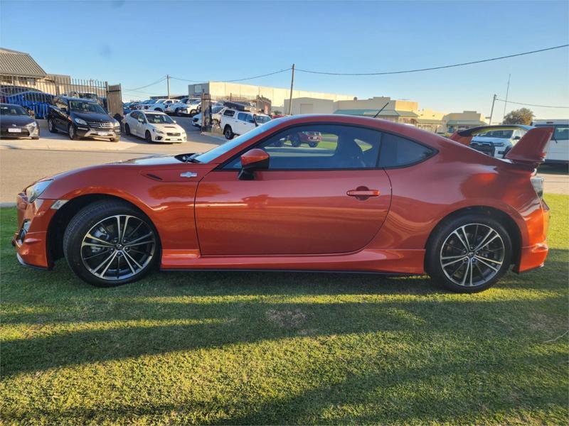 2013 Toyota 86 GTS ZN6 photo 3