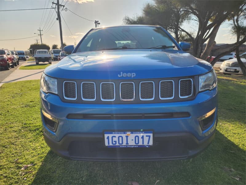 2018 Jeep Compass SPORT (FWD) M6 MY18 photo 3