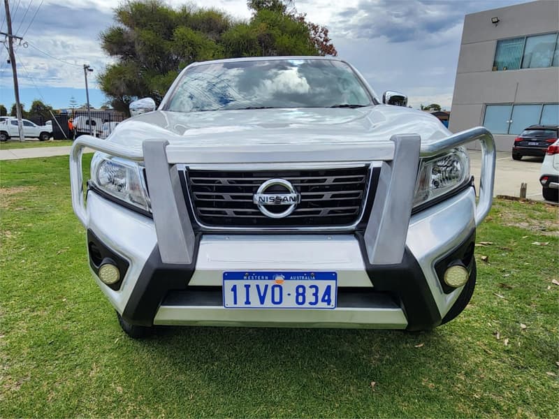 2018 Nissan Navara RX D23 Series 3 4X4 photo 3