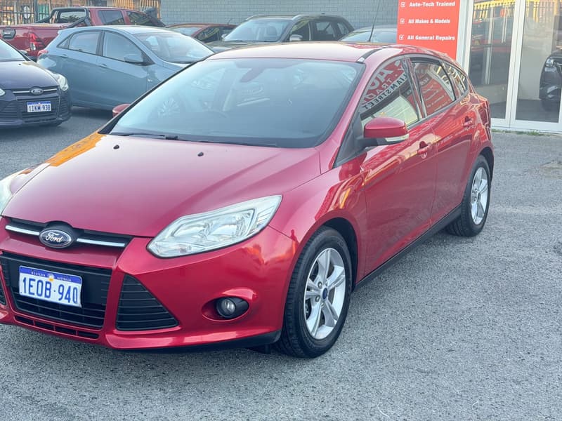 2014 Ford FOCUS TREND photo 2