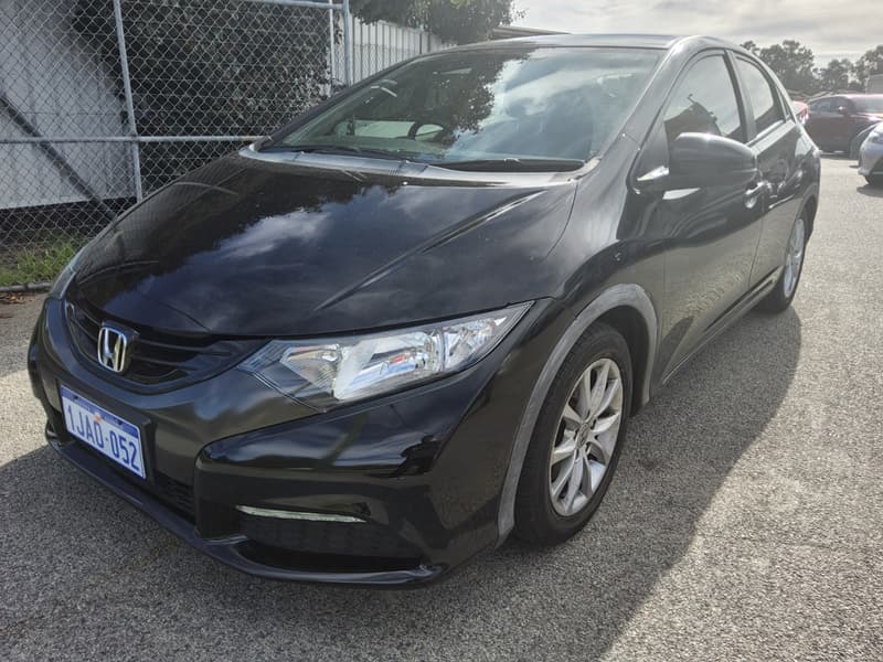 2013 Honda CIVIC VTi-S photo 3