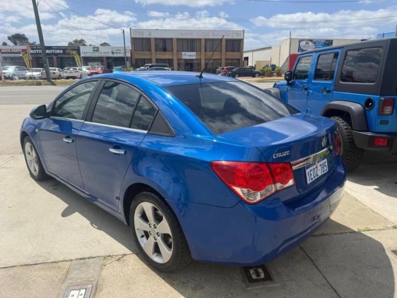 2011 Holden Cruze CDX JH Series II photo 5