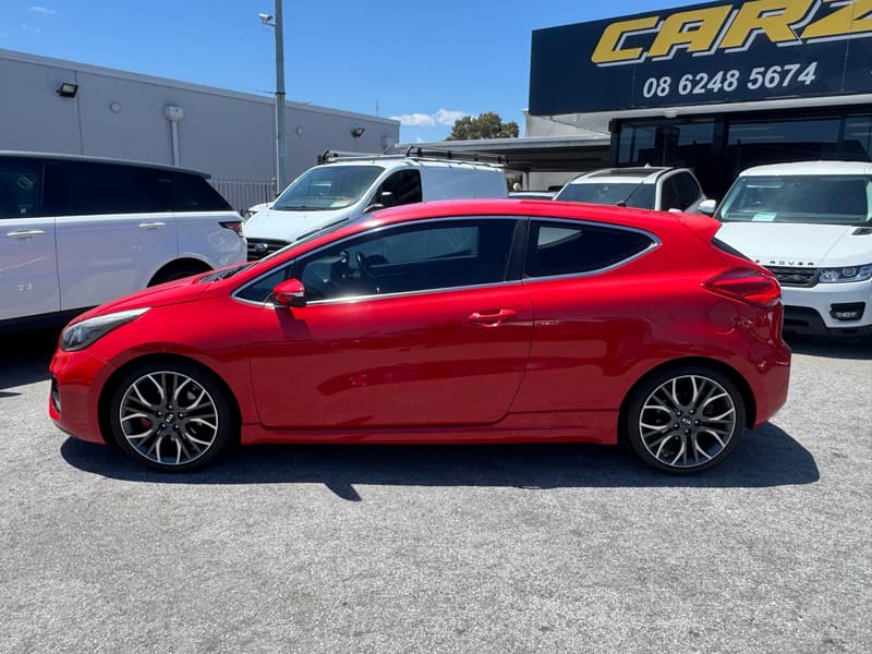 2015 Kia Cerato Koup Turbo YD photo 2