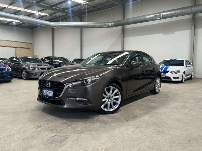2017 Mazda 3 SP25 GT BN Series photo 2