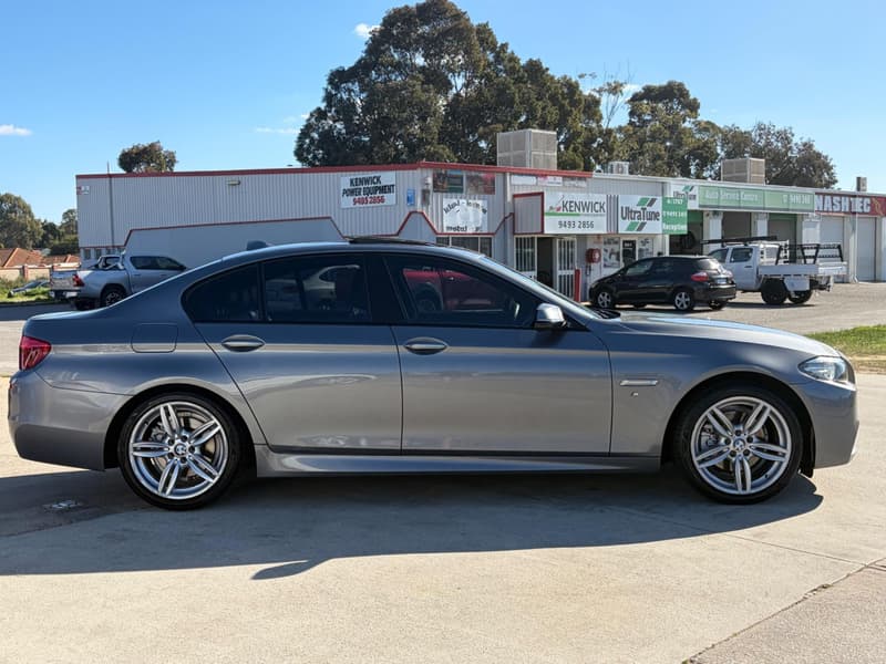2013 BMW 5 Series 520d M Sport F10 LCI photo 4