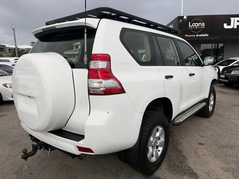 2013 Toyota Landcruiser GX VDJ200R photo 4