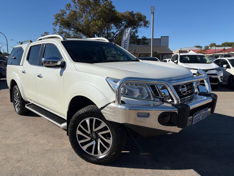 2017 Nissan Navara ST-X D23 Series 2 4X4 — primary photo