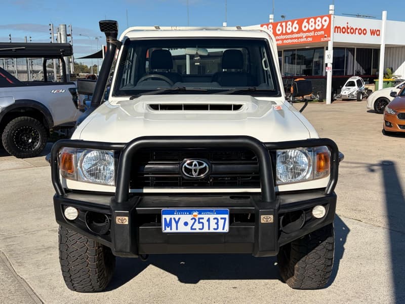 2017 Toyota Landcruiser Workmate VDJ79R 4X4 photo 2