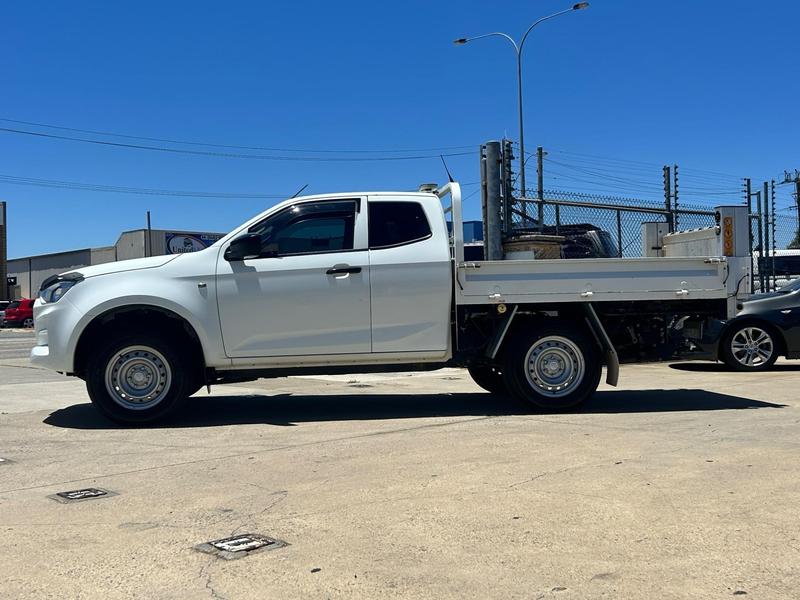 2021 Isuzu D-MAX SX High Ride Rear Wheel Drive photo 4