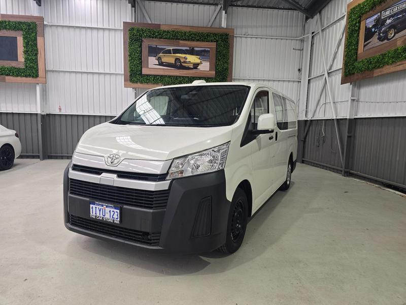 2023 Toyota Hiace GDH300R Van LWB 4dr Spts Auto 6sp, 1075kg 2.8DT GDH300R photo 3