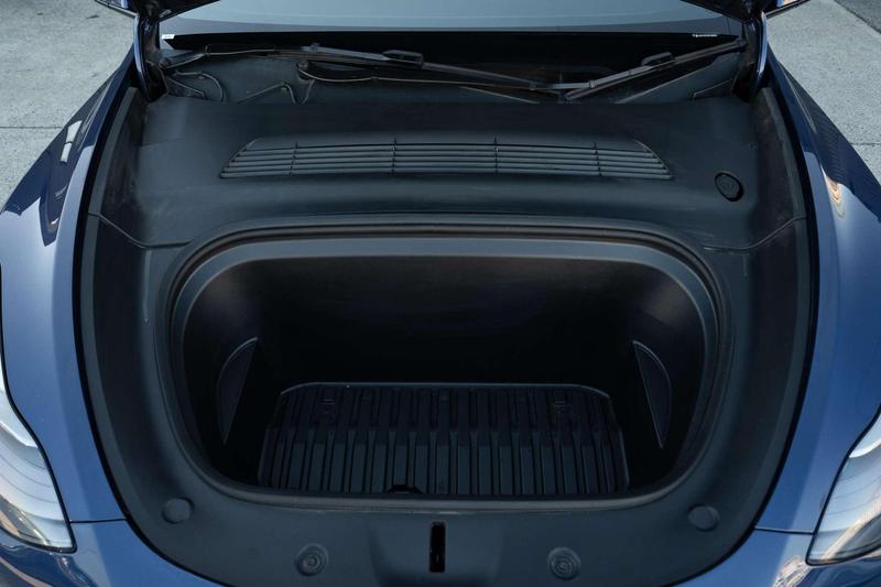 2023 Tesla Model Y Rear-Wheel Drive photo 4