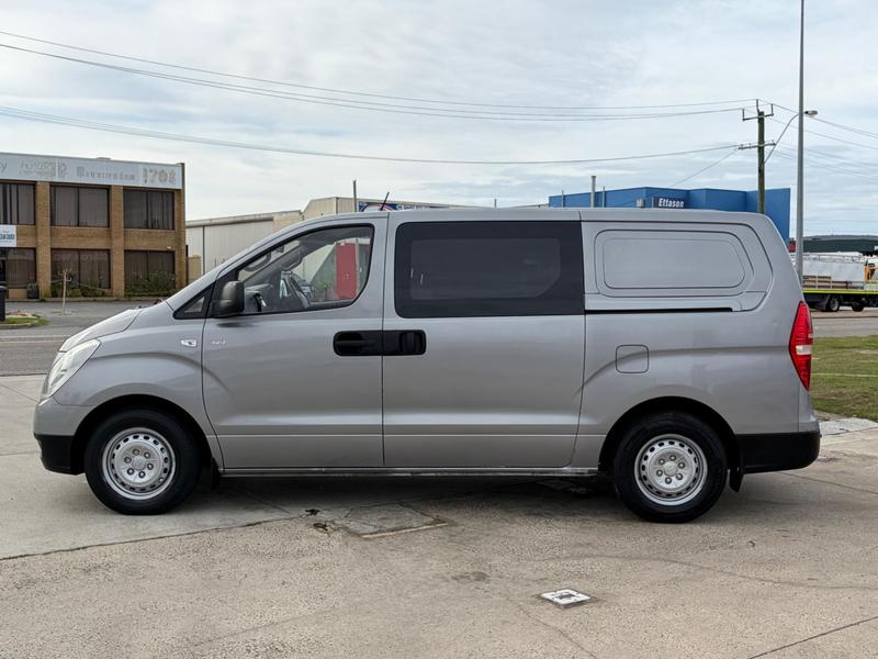 2011 Hyundai iLoad TQ-V photo 4