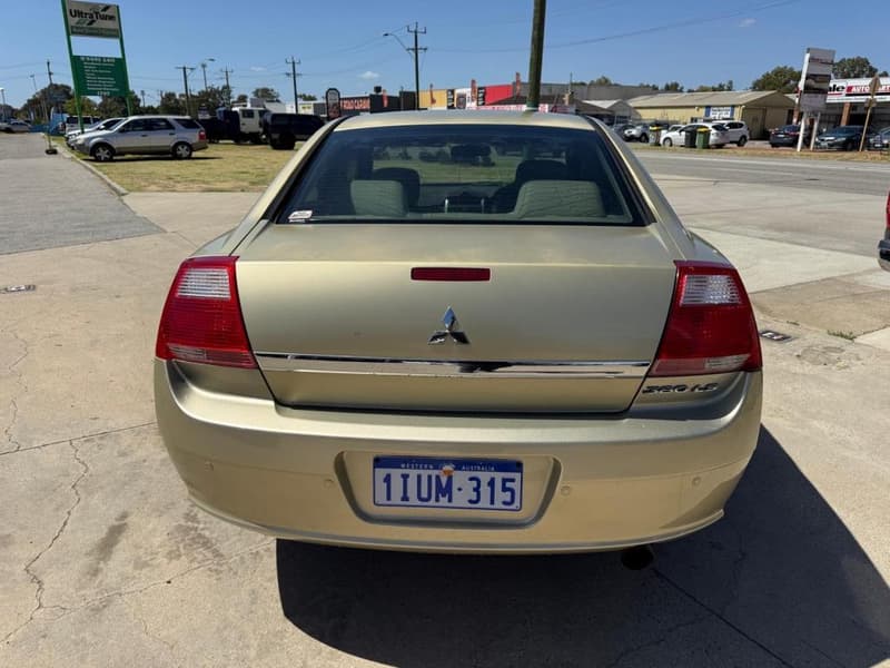 2006 Mitsubishi 380 LS DB photo 5