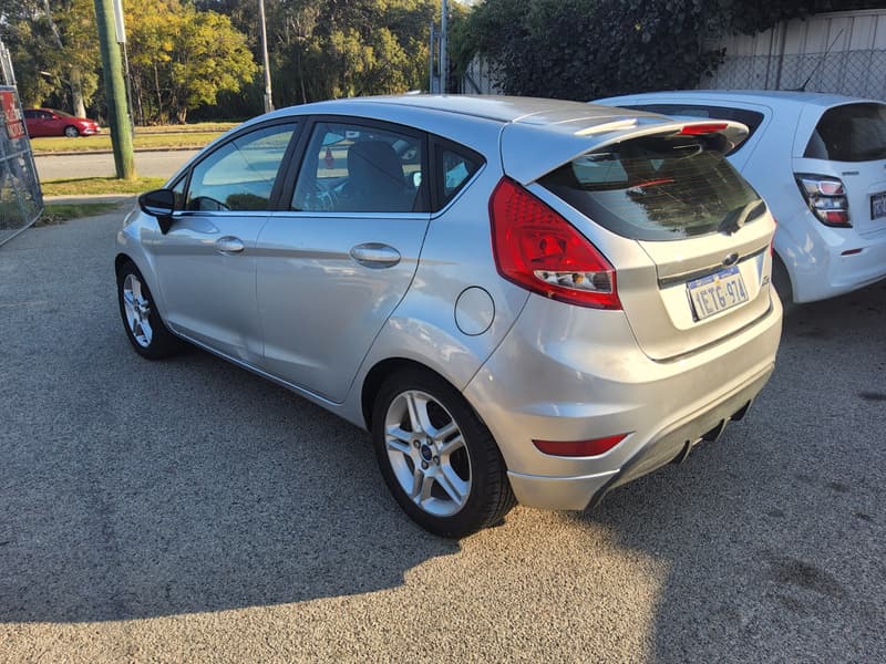 2012 Ford FIESTA ZETEC 1-5 YEAR WARRANTY! photo 4