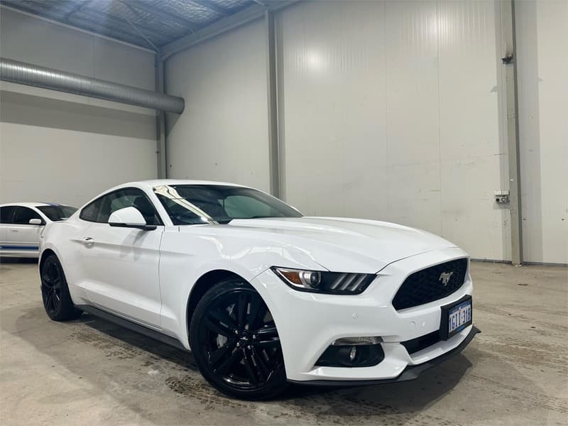 2017 Ford Mustang FM photo 4