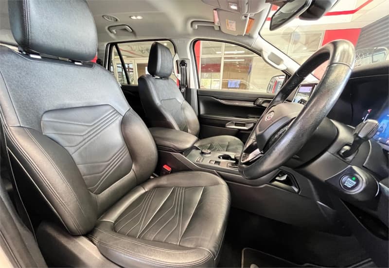 2022 Ford Everest Trend 2.0L photo 5