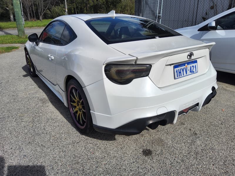 2015 Toyota 86 GTS BLACKLINE photo 4