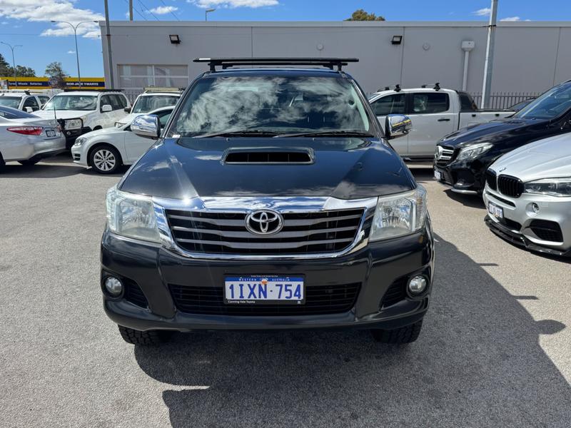 2014 Toyota HILUX SR5 (4x4) photo 5