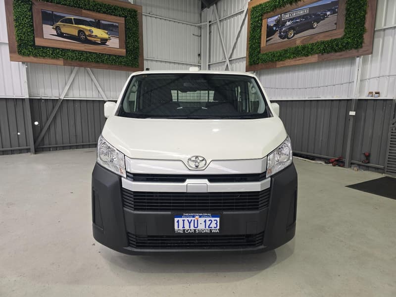 2023 Toyota Hiace GDH300R Van LWB 4dr Spts Auto 6sp, 1075kg 2.8DT GDH300R photo 2