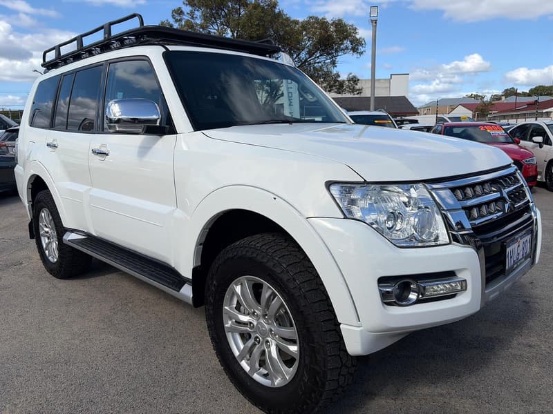 2016 Mitsubishi Pajero GLX LWB (4x4) NX MY17 photo 2