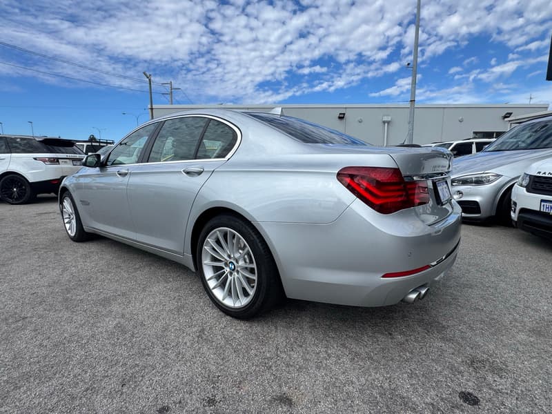 2014 BMW 7 Series 730d F01 LCI photo 3