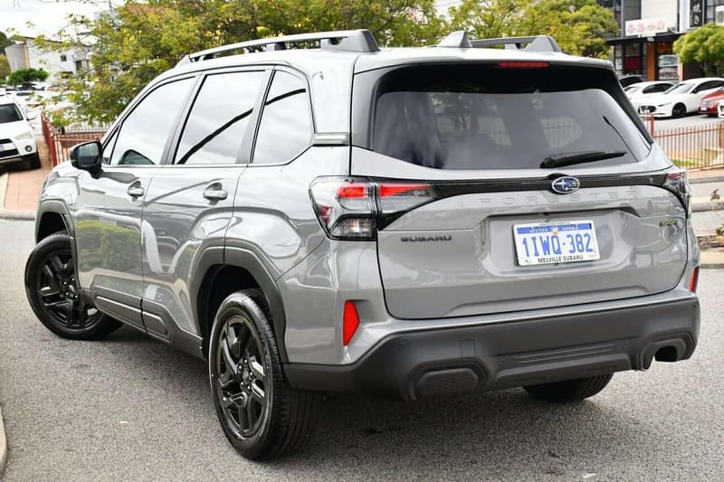 2025 Subaru Forester Sport S6 photo 3