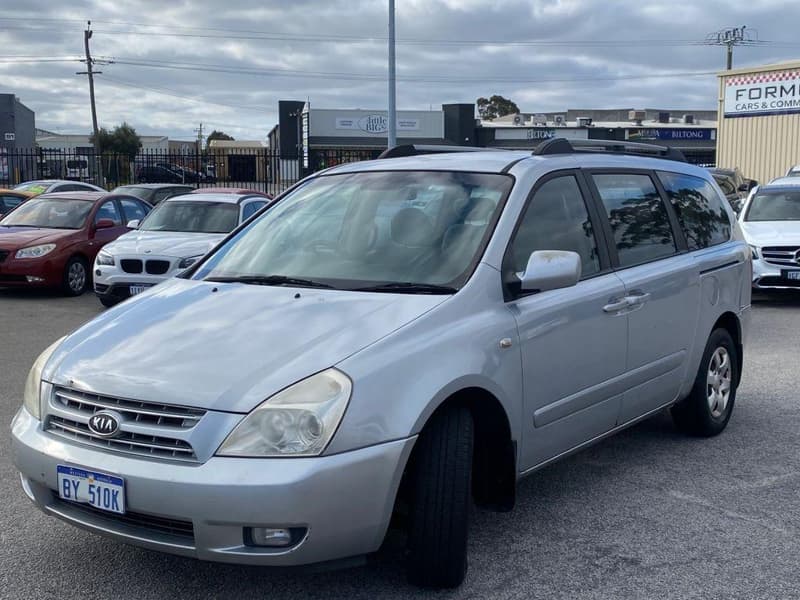 2009 Kia Grand Carnival EX-L VQ photo 3