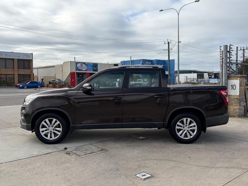 2019 Ssangyong Musso Q200 ELX Utility Crew Cab 4dr Spts Auto 6sp 4x4 2.2DT All Wheel Drive photo 4