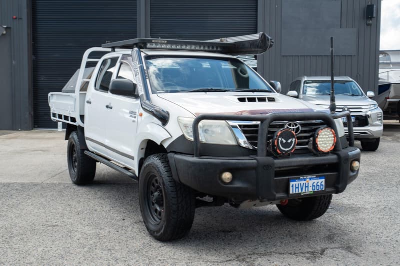 2012 Toyota Hilux SR KUN26R 4X4 photo 4