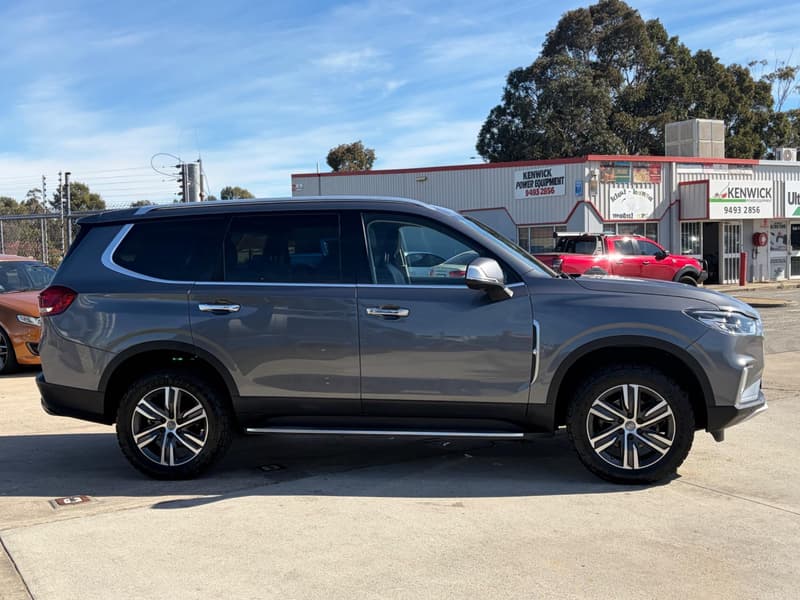 2022 LDV D90 Executive SV9A photo 4