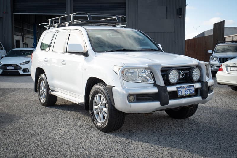 2007 Toyota Landcruiser GXL VDJ200R photo 3