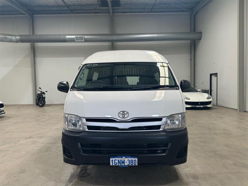 2018 Toyota Hiace Commuter KDH223R photo 2