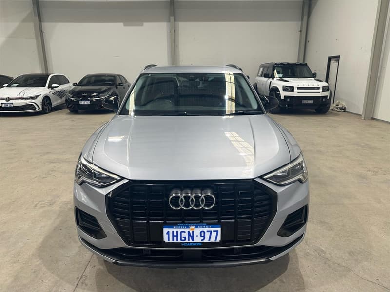 2021 Audi Q3 35 TFSI F3 photo 2