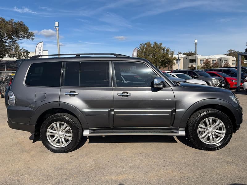 2016 Mitsubishi Pajero GLX LWB (4x4) NX MY17 photo 3