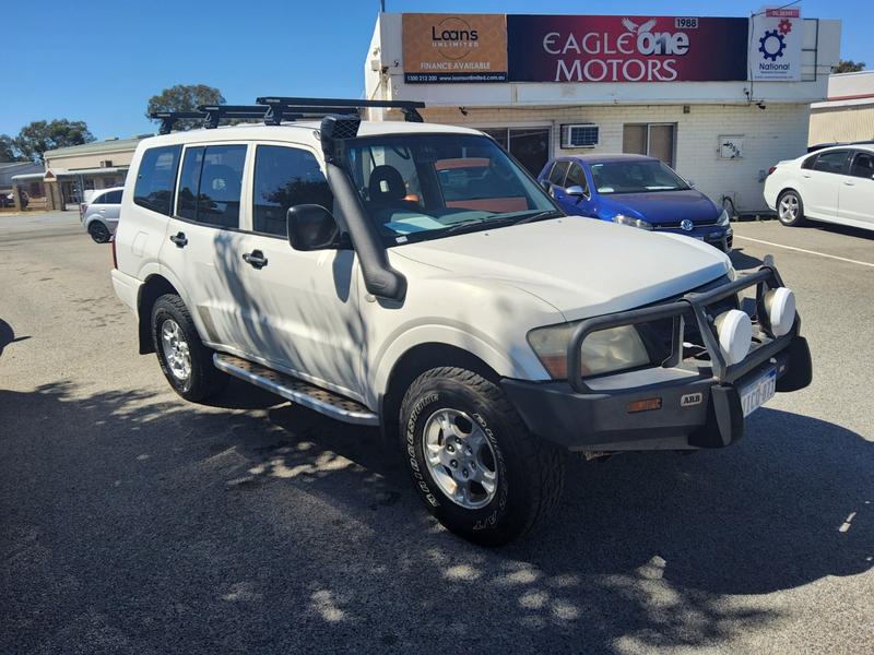 2005 Mitsubishi PAJERO GLX LWB (4x4)
