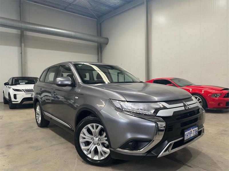2020 Mitsubishi Outlander ES ZL photo 3