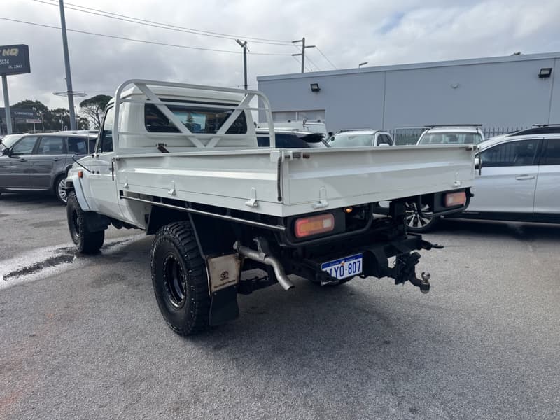 2021 Toyota LANDCRUISER 76 SERIES WORKMATE photo 3