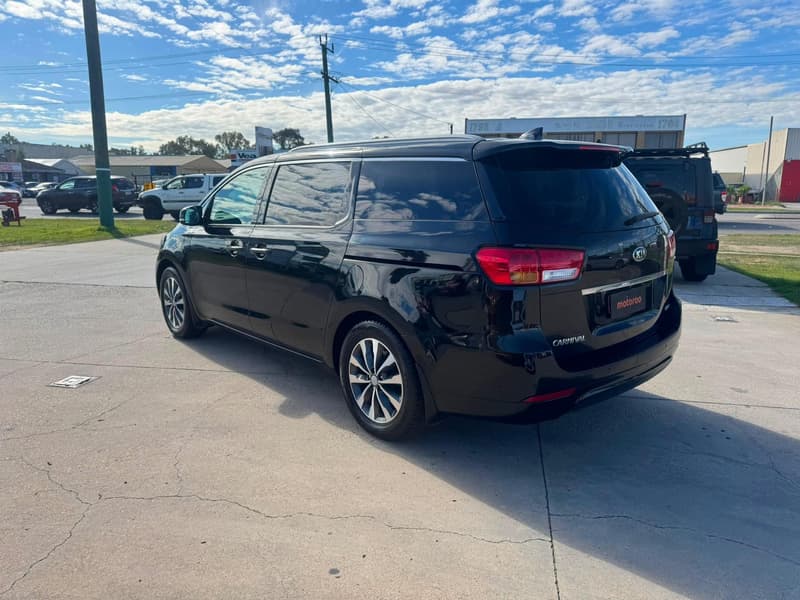 2016 Kia Carnival YP SLi Wagon 8st 5dr Spts Auto 6sp 2.2DT [MY16] photo 5