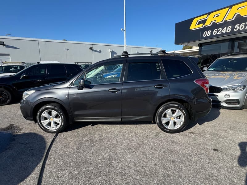 2013 Subaru Forester 2.5i-L S4 photo 2
