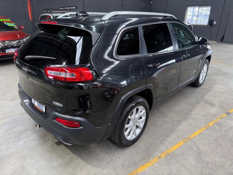 2015 Jeep Cherokee Longitude KL photo 4
