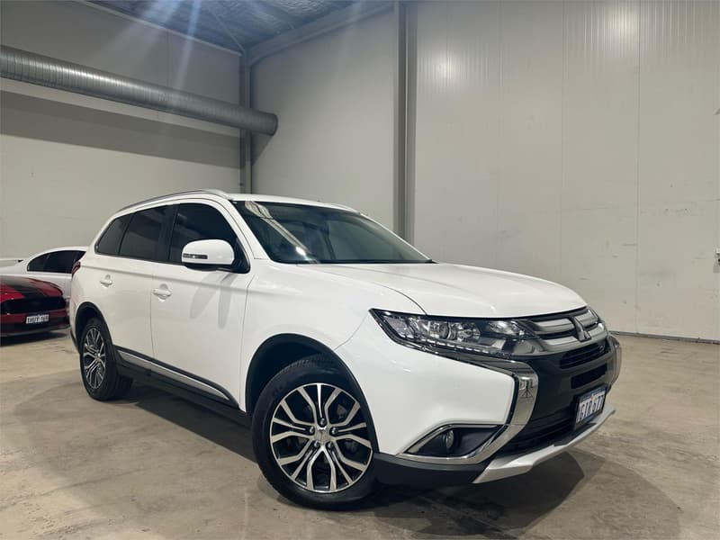 2017 Mitsubishi Outlander LS ZK photo 3